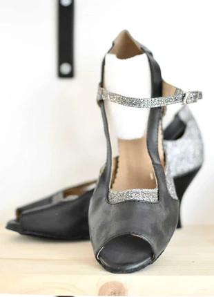 Talons de danse latine en taille 36 - Très bon état, marque: chaussures de danse, état: Très bon état, taille: 36, 12,00 €, 13,30 € Protection acheteurs (Pro) incluse