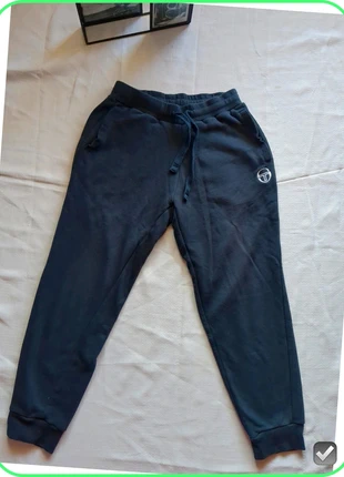 Jogging garçon 12ans Sergio Tacchini, marque: Sergio Tacchini, état: Très bon état, taille: 12 ans / 152 cm, 12,00 €, 13,30 € Protection acheteurs incluse