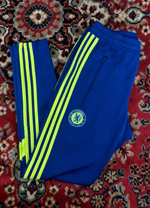 Pantalon de survêtement jogging Chelsea FC Adidas bleu et vert vintage, brand: adidas, condition: Very good, size: S, €25.00, €26.95 includes Buyer Protection