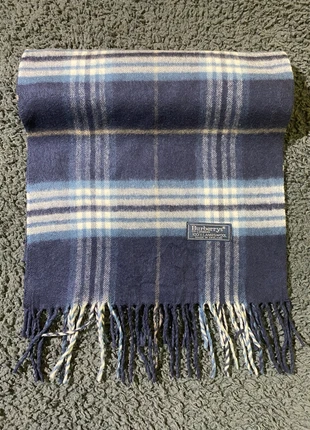 Écharpe Burberrys bleue marine unisexe, marke: Burberrys, zustand: Sehr gut, 22,00 €, 23,80 € inklusive Vinted-Käuferschutz