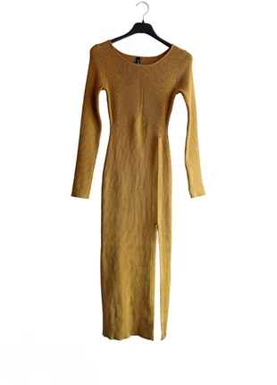 Abito loungette,aderente,in maglia, color senape,taglia unica (vestibilità XS–M), merk: Naïf, staat: Heel goed, maat: Universele maat, € 22,99, € 24,84 inclusief Kopersbescherming