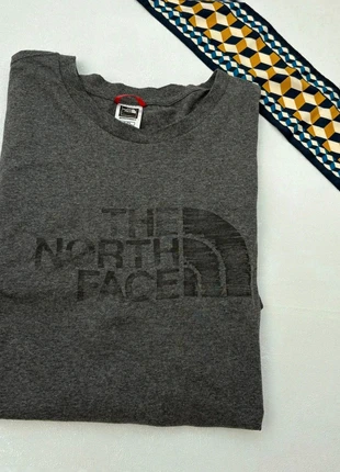Teeshirt T-shirt The North Face gris homme taille XL, marque: The North Face, état: Très bon état, taille: XL, 18,00 €, 19,60 € Protection acheteurs (Pro) incluse