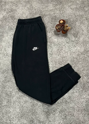 Jogging / jogger Nike noir brodé - S, merk: Nike, staat: Heel goed, maat: S, € 15,00, € 16,45 inclusief Kopersbescherming