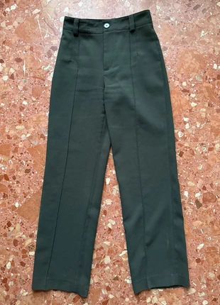 Pantalón de Traje Verde Oscuro Zara, marca: Zara, estado: Muy bueno, tamaño: S / 36 / 8, 8,00 €, 9,10 € Protección al comprador incluida