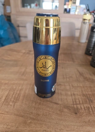 Déodorant 200ml de Lattafa, brand: Lattafa, condizioni: Nuovo con cartellino, €5.00, €5.95 include la Protezione acquisti