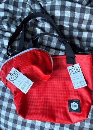 Borsa Redo rossa + pochette/clutch, brand: Redo, condizioni: Nuovo con cartellino, €50.00, €53.20 include la Protezione acquisti