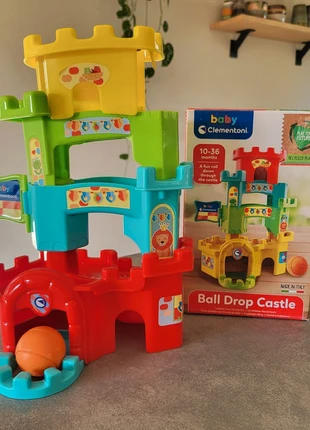 Baby Clementoni speel kasteel, merk: Baby Clementoni, staat: Heel goed, maat: Universeel, € 3,50, € 4,38 inclusief Kopersbescherming