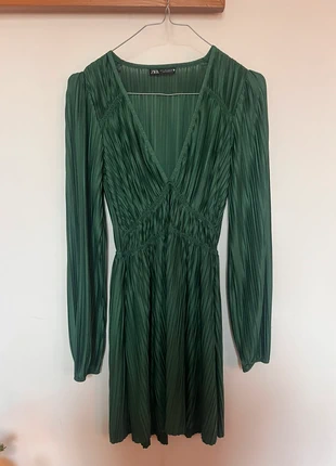 Robe de soirée verte, marque: Zara, état: Très bon état, taille: S / 36 / 8, 8,00 €, 9,10 € Protection acheteurs incluse