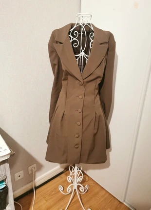 Superbe robe blazer neuve, estado: Novo sem etiquetas, tamanho: 4XL / 48 / 20, €20.00, €21.70 inclui Proteção do Comprador