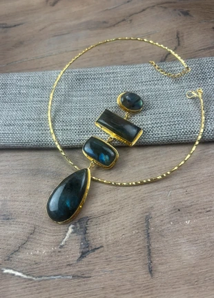Rare! Magnifique pendentif labradorite et son collier ras de cou! B Eaux reflets, état: Très bon état, 38,00 €, 40,60 € Protection acheteurs (Pro) incluse