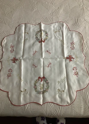 Carré de table, brand: sans marque, condizioni: Ottime, €4.50, €5.43 include la Protezione acquisti