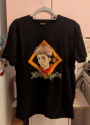 Jujutsu Kaisen t-shirt, marque: Jujutsu Kaisen, état: Très bon état, taille: XL / 42 / 14, 6,00 €, 7,00 € Protection acheteurs incluse