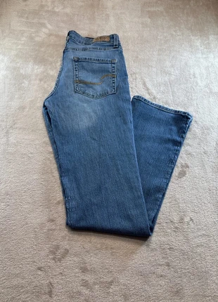 Jean Levi’s 512 Slim Taper Fit – Bleu Clair Délavé – Taille FR 38 (W28 L32) 1017, brand: Levi's, condition: Very good, size: M / 38 / 10, €16.00, €17.50 includes Buyer Protection Pro