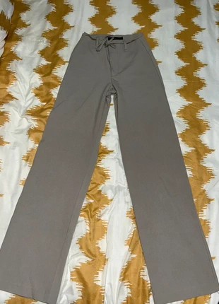 Pantalon blazer gris clair femme taille 34, marca: Pull & Bear, estado: Muy bueno, tamaño: XS / 34 / 6, 10,00 €, 11,20 € Protección al comprador incluida