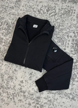 Veste zippé C.P Company sans capuche noir taille XL homme, brand: C.P. Company, condition: Very good, size: XL, €144.00, €151.90 includes Buyer Protection