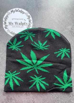 bonnet y2k "weed" black and green, marke: y2k, zustand: Gut, größe: Einheitsgröße, 20,00 €, 21,70 € beinhaltet Vinted-Käuferschutz Pro