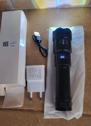 Linterna táctica pantalla led alta potencia, brand: Ideal, condizioni: Nuovo con cartellino, €6.90, €7.95 include la Protezione acquisti