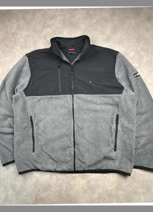 Polaire denali Tommy Hilfiger full zip grise et noire logo brodé - taille XL, marke: Tommy Hilfiger, zustand: Sehr gut, größe: XL, 29,90 €, 32,10 € beinhaltet Vinted-Käuferschutz Pro