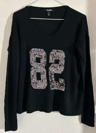 Pull noir fin en mailles avec strass argentés, marque: Jennyfer, état: Très bon état, taille: S / 36 / 8, 7,00 €, 8,05 € Protection acheteurs incluse