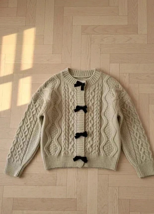 Cardigan femme class chic confort Minimaliste et élégant, marque: saint alpess, état: Neuf sans étiquette, taille: M / 38 / 10, 39,99 €, 42,69 € Protection acheteurs (Pro) incluse