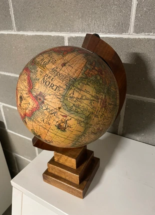 Mappamondo in legno ricamato con carta, marque: no brand, état: Bon état, 15,00 €, 16,45 € Protection acheteurs incluse