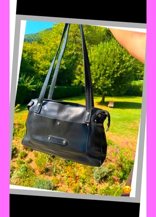 Sac à main et à épaule Lancaster en cuir noir, brand: Lancaster, condizioni: Ottime, €35.00, €37.45 include la Protezione acquisti