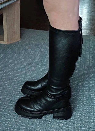 Bottes hautes noires semelle chunky, brand: Vintage Love, condition: Very good, size: 37, €72.00, €76.30 includes Buyer Protection Pro
