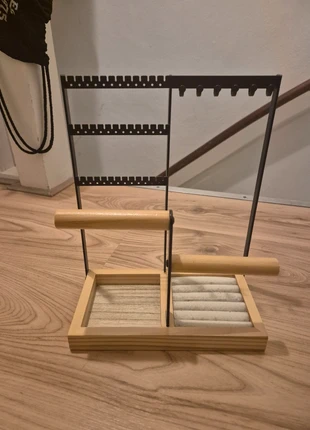 Standaard voor sierraden, condizioni: Buone, €10.00, €11.20 include la Protezione acquisti