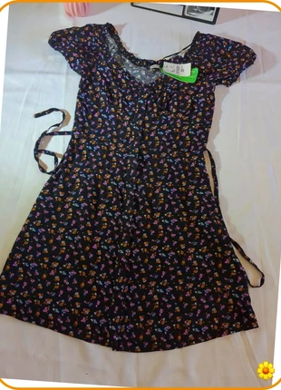 Petit robe fleurie neuve femme, marca: Pimkie, estado: Nuevo con etiquetas, tamaño: S / 36 / 8, 10,00 €, 11,20 € Protección al comprador incluida