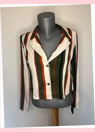 Chemise courte à manches longues - Forever 21, Taille S, Vert, Noir, Rouge/Orange et Beige, brand: Forever 21, condition: Very good, size: S / 36 / 8, €3.68, €4.56 includes Buyer Protection Pro