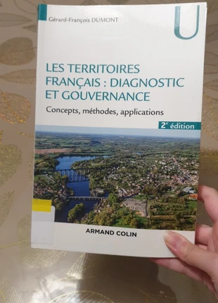 les territoires français : diagnostic et gouvernance, condizioni: Buone, €5.00, €5.95 include la Protezione acquisti