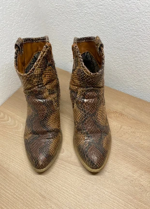 Bottines élégantes avec fermeture éclair – Style chic & confort, brand: sans marque, condition: Good, size: 39, €4.00, €4.90 includes Buyer Protection