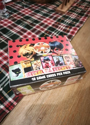 Display de cartes Miraculous 2022. Boite neuve et scellé. Idéal pour offrir à Noël, marque: Miraculous, état: Neuf avec étiquette, 23,00 €, 24,85 € Protection acheteurs incluse