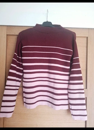 Pull à rayures bordeau et rose 16 ans tbe Y2K, marque: Vintage Dressing, état: Très bon état, taille: 16 ans / 176 cm, 5,00 €, 5,95 € Protection acheteurs incluse