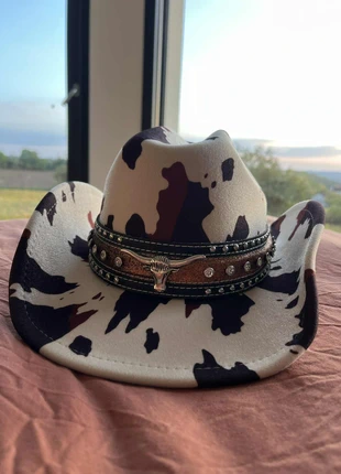 Chapeau de Cow-boy - Motif Vache - Tête de Taureau, marque: Cowboy, état: Très bon état, taille: 57, 25,00 €, 26,95 € Protection acheteurs incluse
