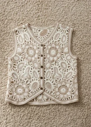 Gilet sans manches en crochet fleuri – style bohème vintage, marke: Atelier Lys, zustand: Sehr gut, größe: S / 36 / 8, 32,99 €, 35,34 € inklusive Vinted-Käuferschutz