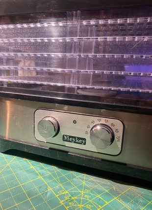 Large 5 tier dehydrator with variable temperature, brand: dehydrator, condition: Very good, £20.00, £21.70 includes Buyer Protection