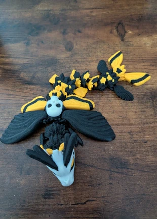 3D print death moth multicolor, merk: Multicolor, staat: Heel goed, maat: M, € 12,00, € 13,30 inclusief Kopersbescherming