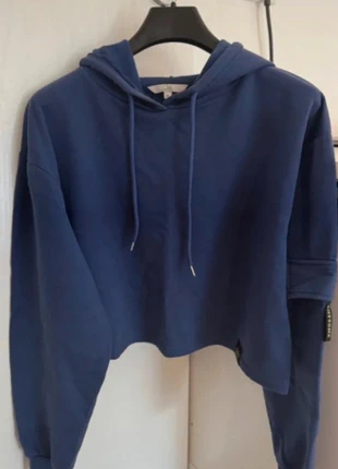 Blauer Cropped Hoodie Größe M – Ckh, brand: Clockhouse, condizioni: Ottime, taglia: M / IT 42 / EU 38, €11.00, €12.25 include la Protezione acquisti