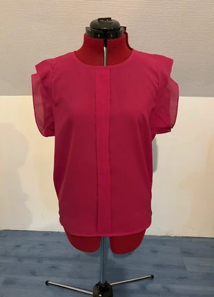 Blouse élégante, style rétro pop 80's rose fuchsia, unie, col haut, manches courtes à volants - M/38, marque: Vintage Dressing, état: Très bon état, taille: M / 38 / 10, 5,00 €, 5,95 € Protection acheteurs incluse