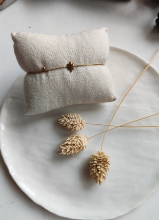 Bracelet vintage fin doré breloque, marque: Vintage Dressing, état: Bon état, 6,00 €, 7,00 € Protection acheteurs incluse