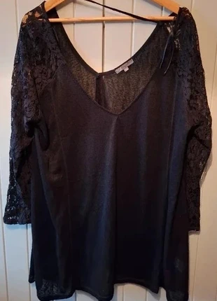 Magnifique blouse noire femme taille 54, marque: TQF Collection, état: Très bon état, taille: 7XL / 54 / 26, 6,00 €, 7,00 € Protection acheteurs incluse