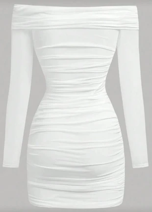 Abito Bianco Eleganza Pura – Perfetto per le Feste!, marque: Shein, état: Neuf sans étiquette, taille: M / 38 / 10, 10,00 €, 11,20 € Protection acheteurs incluse