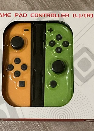 Manettes Gamepad vert/orange, condition: New with tags, €16.00, €17.50 includes Buyer Protection