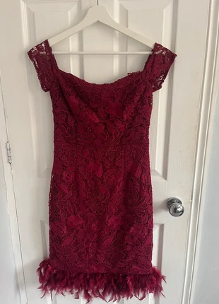 Lipsy Burgundy Lace Size 10 Feathered Bodycon Knee Length Dress, brand: Lipsy, condition: Very good, size: M / 10, £15.00, £16.45 includes Buyer Protection