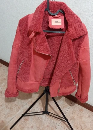 Casaco vermelho de pêlo sintético, marque: Urban Style, état: Bon état, taille: S / 36 / 8, 4,00 €, 4,90 € Protection acheteurs incluse