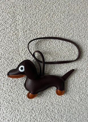 Accessoire de sac teckel, marque: Zara, état: Neuf sans étiquette, 9,00 €, 10,15 € Protection acheteurs incluse