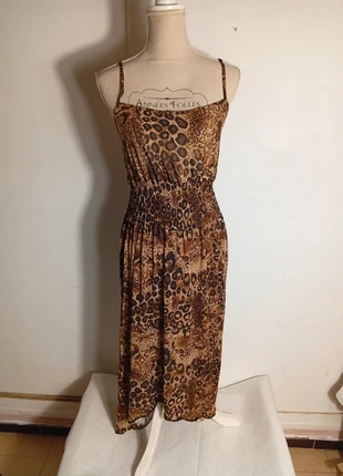 Robe Longue D'été Léopard Smockée Asymétrique - Bretelles Fines, zustand: Sehr gut, größe: Einheitsgröße, 12,00 €, 13,30 € inklusive Vinted-Käuferschutz