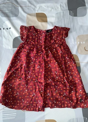 Robe manches courtes, brand: Mexx, condizioni: Ottime, taglia: 6-9 mesi / 68 cm, €1.50, €2.28 include la Protezione acquisti