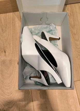 Escarpins blancs à talons – Made in Spain – Pointure 39, brand: Mtng, condition: New with tags, size: 39, €14.00, €15.40 includes Buyer Protection